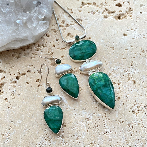 Emerald Quartz Necklace & Earring Set - Amrita