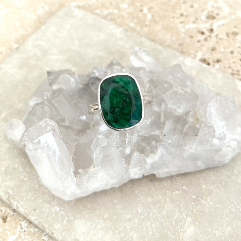 Deep Emerald Green Quartz Solange Ring
