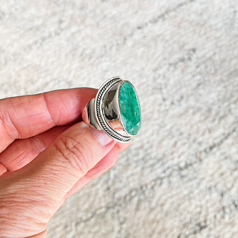 Emerald Green Quartz Oval Ring - Jyoti