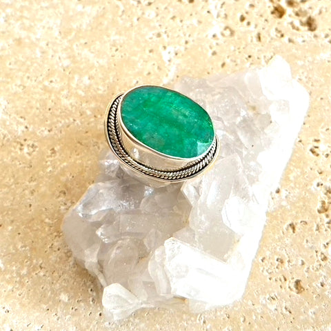 Emerald Green Quartz Oval Ring - Jyoti