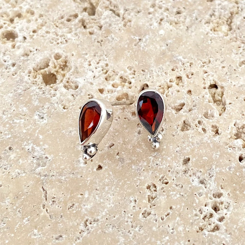 Garnet Earring Studs - Lola