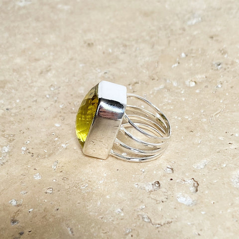 Lemon Quartz Rose Cut Ring - Lila