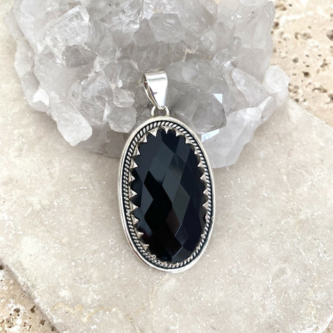 Onyx Oval Gemstone Pendant - Anjali