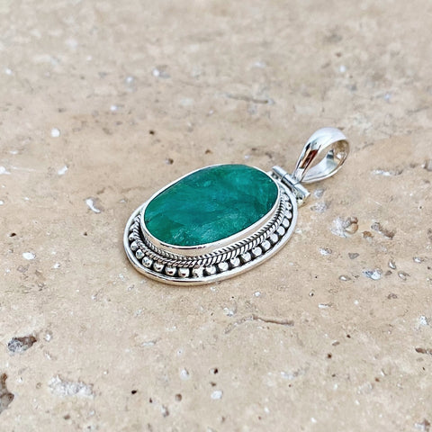 Emerald Quartz Oval Pendant - Tulsi