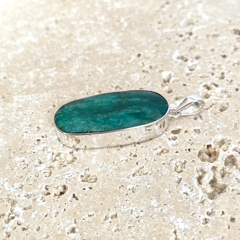 Emerald Green Quartz Large Oval Pendant - Grace