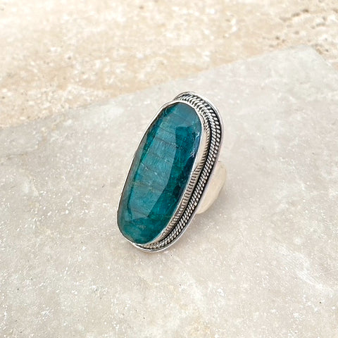 Emerald Green Quartz Long Oval Ring - Jyoti