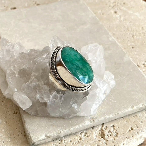 Emerald Green Quartz Oval Ring - Jyoti